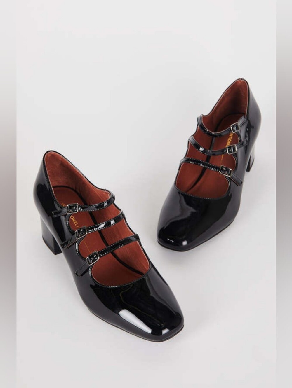 Intentionally blank piano heel patent leather black block heel mary janes, 9